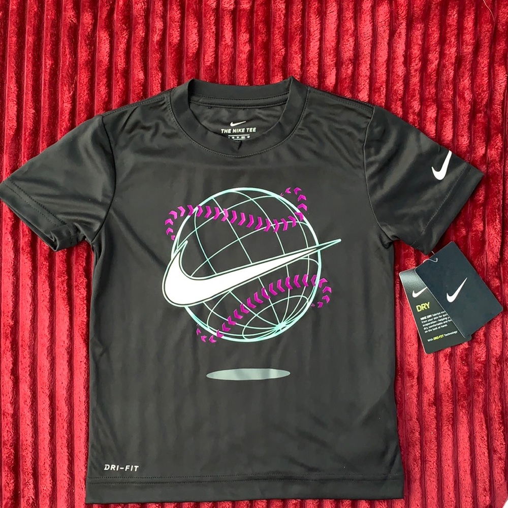 NWT NIKE Basketball Grid Swoosh shirt!